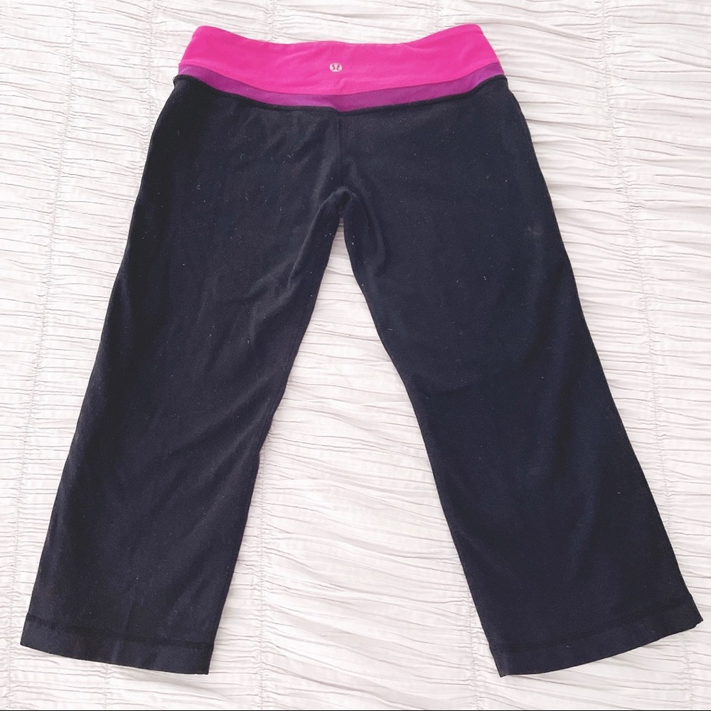 Lululemon Low Rise Capris - Picture 2 of 12
